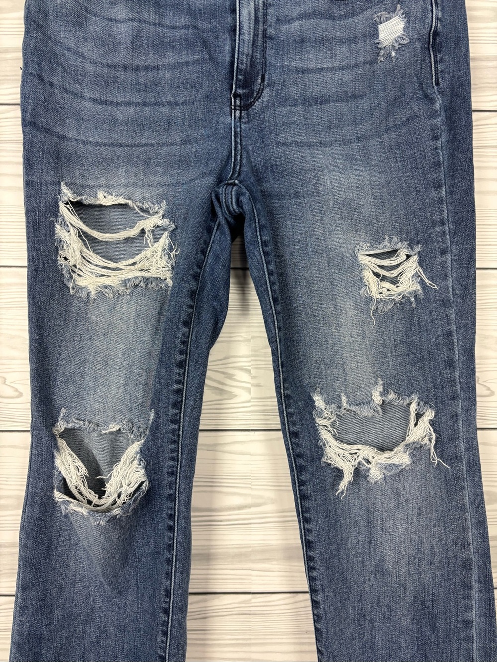 Judy Blue Straight Fit Distressed Jeans Size 11/30 - Picture 4 of 12